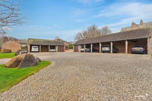 Photo 21- click for photo gallery